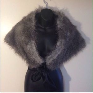 WHBM White House Black Market Faux Fur Wrap Shall